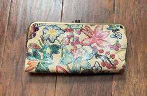 Hobo Beige Multicolor Floral Clutch Wallet